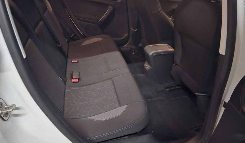 
								Peugeot 2008 1,2 VTi, Style, Servisna, Prvi vl., Top stanje, Jamstvo! full									