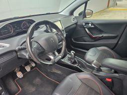 
										Peugeot 2008 1,2 GT Line, 110 KS, Prvi vl., Full oprema, Jamstvo! full									