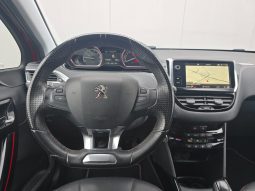 
										Peugeot 2008 1,2 GT Line, 110 KS, Prvi vl., Full oprema, Jamstvo! full									